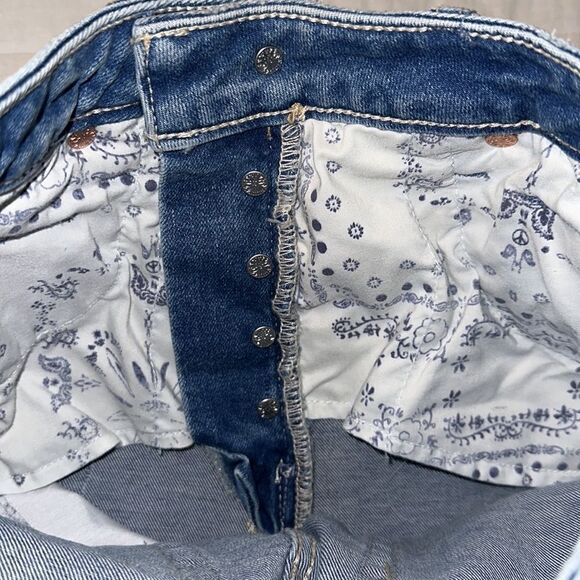 free people 24 crvy High Rise Blue Distressed Raw Fringe Hem Denim Shorts - Picture 11 of 14